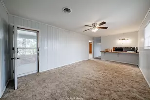 510 W Irving St, Munday, TX 76371 - Photo 11