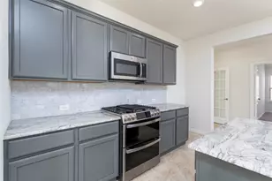 702 Grassland Wy, Arlington, TX 76002 - Photo 9