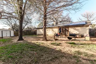 2108 Warwick Dr, Arlington, TX 76015 - Photo 15