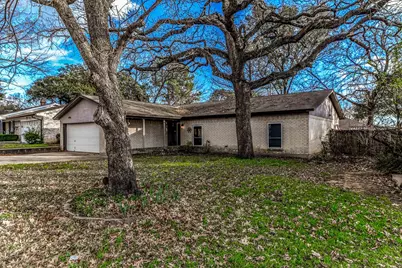 2108 Warwick Drive, Arlington, TX 76015 - Photo 1