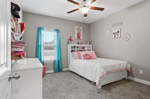 810 Chestnut Grove Dr, Cleburne, TX 76033 - Photo 13