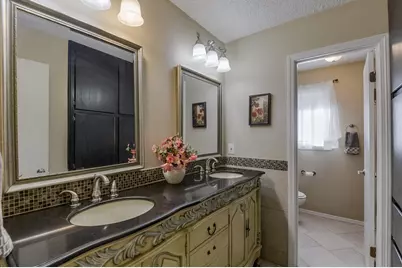 1609 Delta Drive, Arlington, TX 76012 - Photo 29