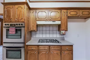 1609 Delta Dr, Arlington, TX 76012 - Photo 13