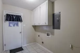 1609 Delta Dr, Arlington, TX 76012 - Photo 15