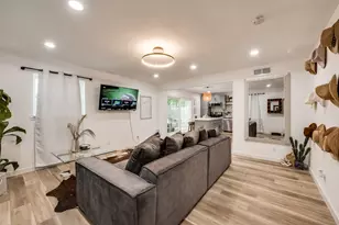 1201 Woodbrook St, Arlington, TX 76011 - Photo 5