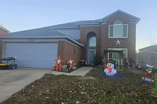 1101 Highland Station Dr, Saginaw, TX 76131 - Photo 1