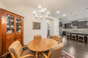 902 Enchanted Wood Dr, Arlington, TX 76005 - Photo 9