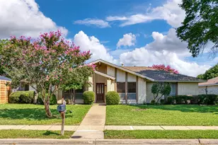 2121 Stone Creek Dr, Plano, TX 75075 - Photo 3