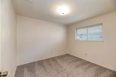 2121 Stone Creek Drive, Plano, TX 75075 - Photo 17