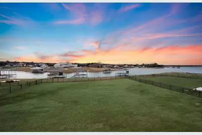 1805 Laguna Bay S, Pelican Bay, TX 76020 - Photo 39