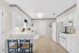 12118 Ridgefair Pl, Farmers Branch, TX 75234 - Photo 11