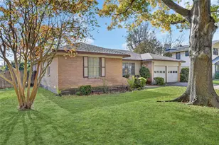 12118 Ridgefair Pl, Farmers Branch, TX 75234 - Photo 5