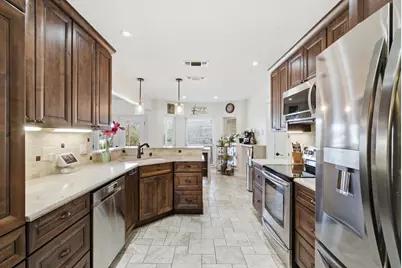 509 Queensway Road, Willow Park, TX 76087 - Photo 11