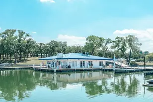 208 Bristol Ln, Azle, TX 76020 - Photo 31