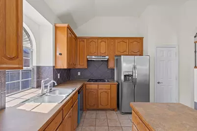 11712 Pheasant Creek Drive, Fort Worth, TX 76244 - Photo 15