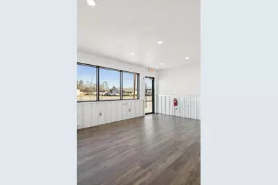 902 E Moore Avenue, Terrell, TX 75160 - Photo 7