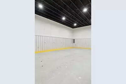 902 E Moore Avenue, Terrell, TX 75160 - Photo 17