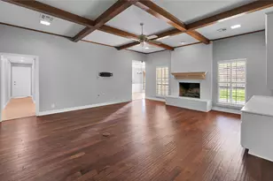 300 Trailview Dr, Woodway, TX 76712 - Photo 7