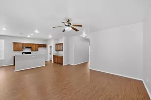 10913 Dillon St, Fort Worth, TX 76179 - Photo 3