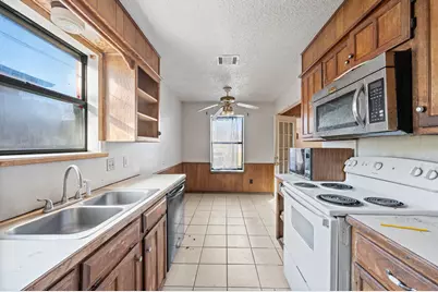 6413 High Lawn Terrace, Watauga, TX 76148 - Photo 5