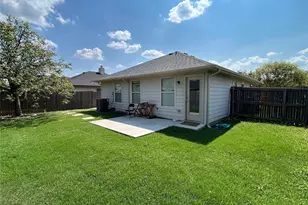 1949 Sampsell Dr, Dallas, TX 75051 - Photo 13