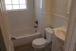 1109 Parkway Dr, Garland, TX 75040 - Photo 11