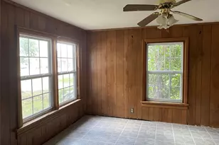 815/811/817 W 12th St, Bonham, TX 75418 - Photo 5