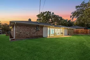 1720 Acorn Ln, Hurst, TX 76054 - Photo 31