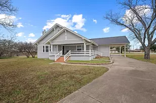 715 E 5th St, Ferris, TX 75125 - Photo 9