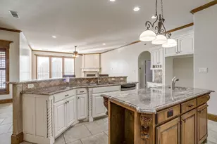 8280 Armstrong Way, Waxahachie, TX 75167 - Photo 13