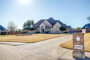 8280 Armstrong Way, Waxahachie, TX 75167 - Photo 3