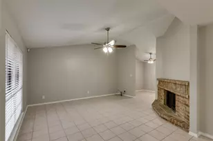 114 Camilla Ln, Garland, TX 75040 - Photo 7