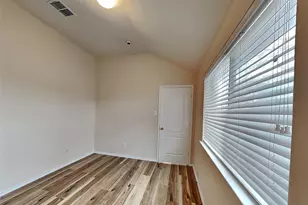 1905 Sharpsbury Dr, Euless, TX 76040 - Photo 11