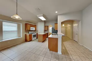 1905 Sharpsbury Dr, Euless, TX 76040 - Photo 5