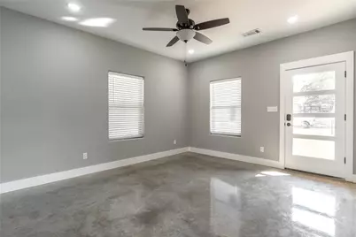 1419 S 7th Avenue, Denison, TX 75021 - Photo 5