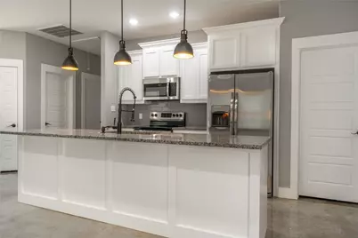 1419 S 7th Avenue, Denison, TX 75021 - Photo 7