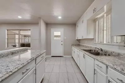 6748 Hialeah Drive, Dallas, TX 75214 - Photo 3