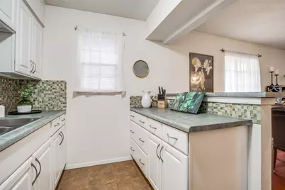 6027 E University Boulevard #215, Dallas, TX 75206 - Photo 11