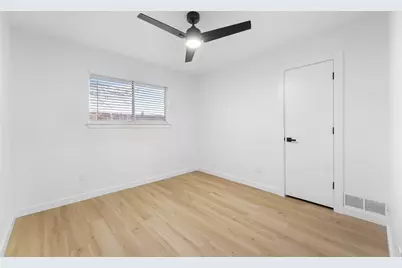 1954 Chesham Drive, Carrollton, TX 75007 - Photo 19