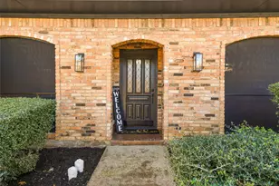 1954 Chesham Dr, Carrollton, TX 75007 - Photo 27