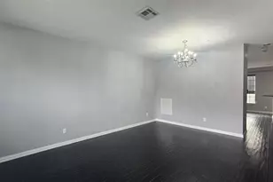 1424 Biltmore Ln, Irving, TX 75063 - Photo 13