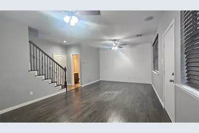 1424 Biltmore Lane, Irving, TX 75063 - Photo 29