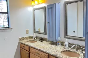 4150 Cedar Dr, Grapevine, TX 76051 - Photo 11