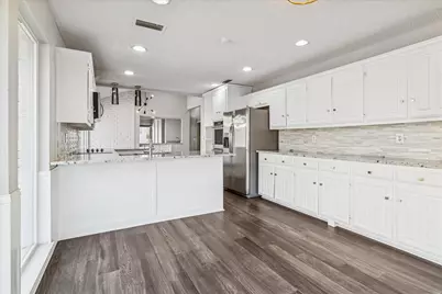 16801 Brushfield Drive, Dallas, TX 75248 - Photo 13