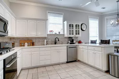 5062 Birchman Avenue, Fort Worth, TX 76107 - Photo 11