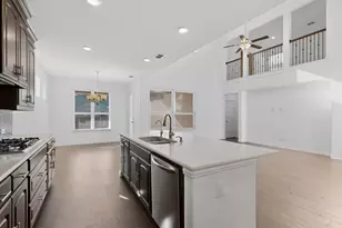 2249 English Ivy Rd, Frisco, TX 75033 - Photo 9