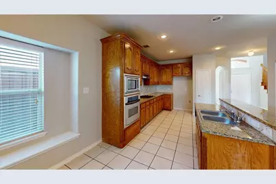 13646 Valencia Drive, Frisco, TX 75035 - Photo 7