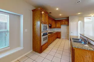 13646 Valencia Dr, Frisco, TX 75035 - Photo 7