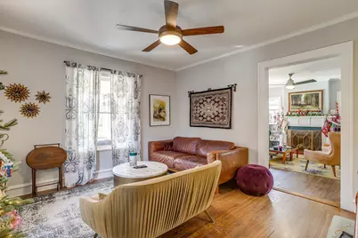 2222 W Magnolia Avenue, Fort Worth, TX 76110 - Photo 9