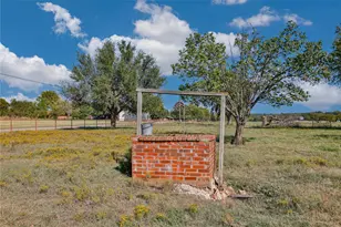 476 Co Rd 260, Gainesville, TX 76240 - Photo 11